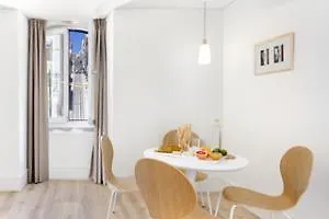 Lisbon Serviced Apartments - Ascensor Da Bica