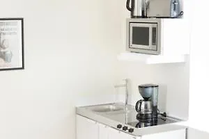 Lisbon Serviced Apartments - Ascensor Da Bica Hotel